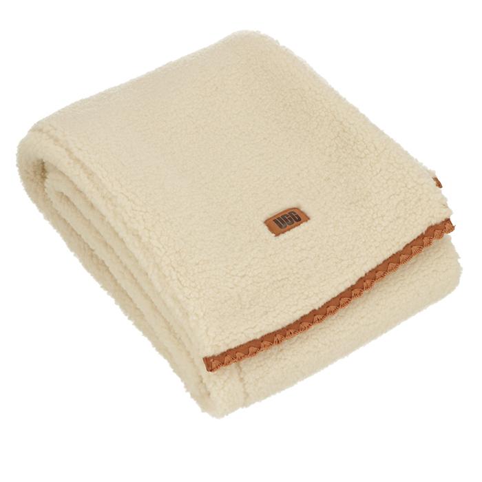 アグ UGG マフラー W UGGFLUFF SCALLOPED SCARF 200cm 大判サイズ フリース 2024年秋冬新作 101021 UGG - アグ UGG マフラー W UGGFLUFF SCALLOPED SCARF 200cm 大判