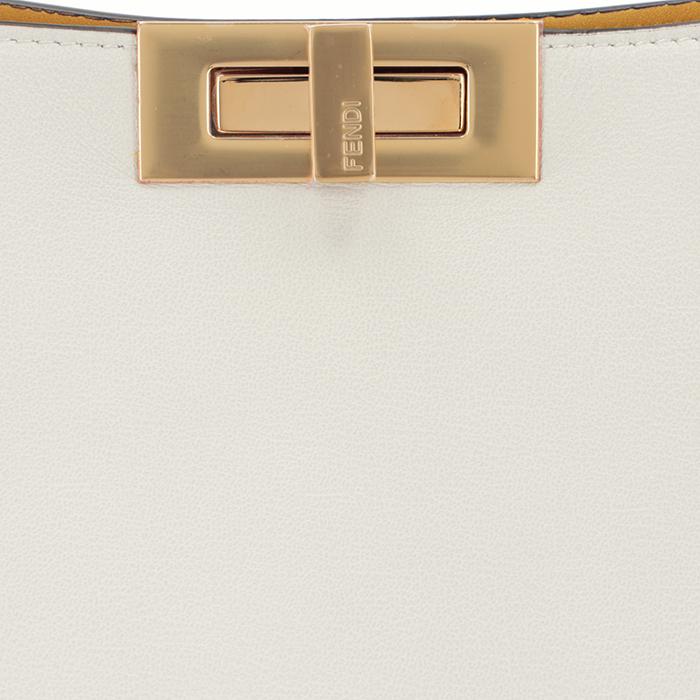 フェンディ ズッカ PVC マルチカラー 肩掛け トートバッグ ホワイト 大容量 FENDI（フェンディ） 【並行輸入品】 トートバッグ FENDI WAY ラージ