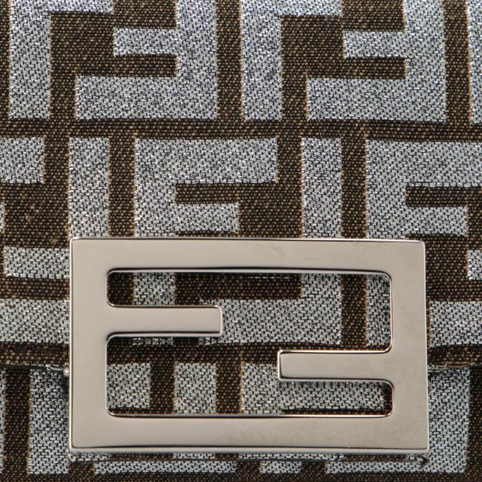 FENDI（フェンディ） 【並行輸入品】 チェーンウォレット 長財布 二