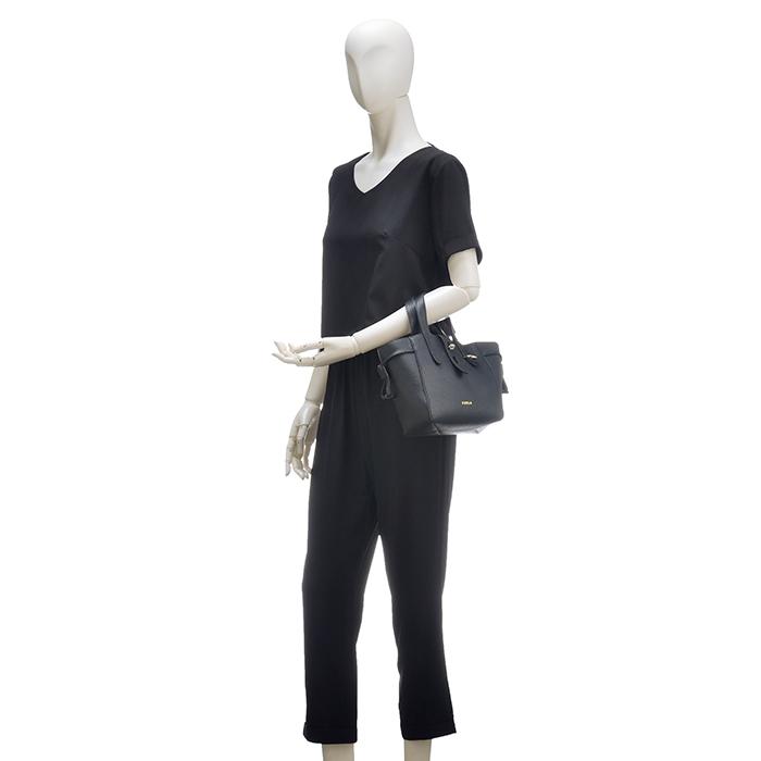 【未使用保管】FURLA ネットミニ BASRFUA 2way クロスボディ 黒 未使用保管】FURLA ネットミニ BASRFUA 2way クロスボディ 黒