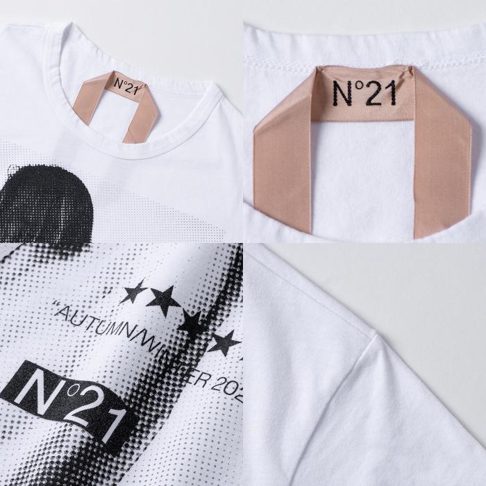 N°21 - ヌメロ ヴェントゥーノ N°21 Tシャツ プリント クルーネック スウェットシャツ ホワイト系 F053 4203 1101 ヌメロ ヴェントゥーノ N°21 Tシャツ プリント クルーネック