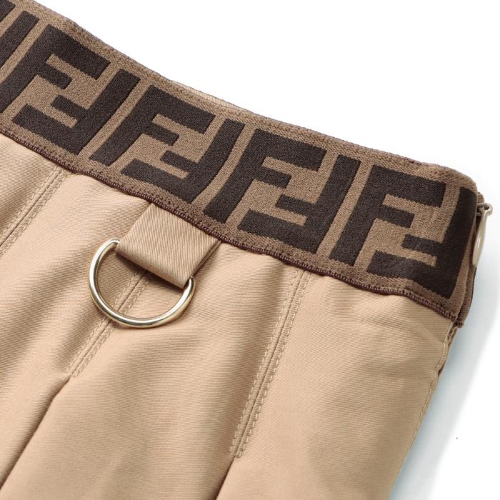FENDI フェンディ 大人もOK キッズ プリーツスカート FFロゴ FENDI フェンディ 大人もOK キッズ プリーツスカート FFロゴ