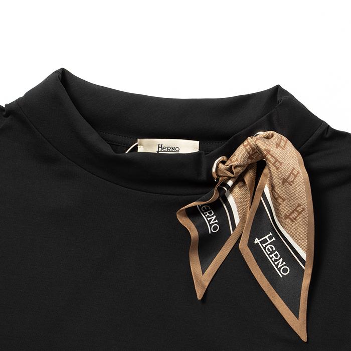 HERNO ヘルノ Tシャツ シルクスカーフ付き SUPERFINE COTTON HERNO ヘルノ Tシャツ シルクスカーフ付き SUPERFINE COTTON