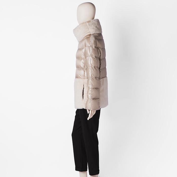 HERNO ヘルノ ダウンコート ジャケット エコファー 38size HERNO ヘルノ ダウンコート ジャケット エコファー 38size