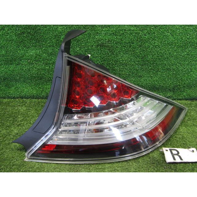 CR−Z ZF1 右テールランプ P8689 33500-SZT-G03 送料【S1】 : ASAHI 