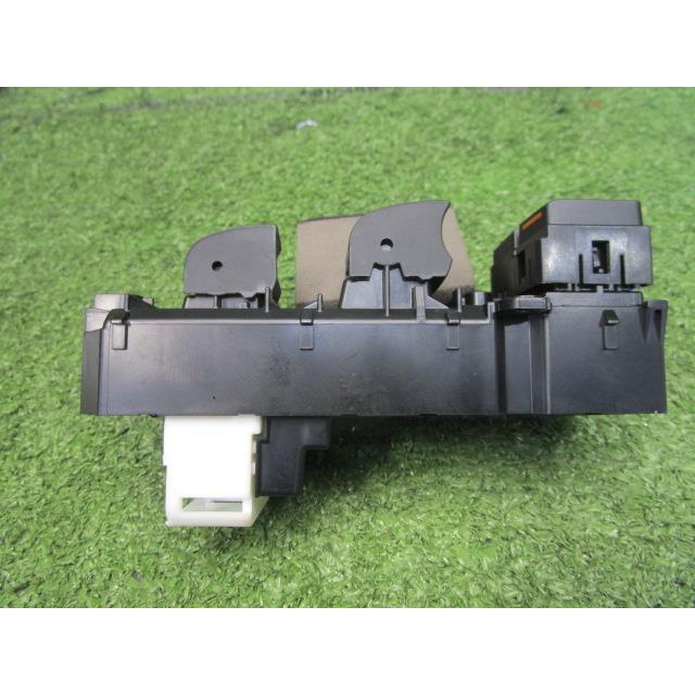 ジャパンタクシー NTP10 パワーウインドスイッチ 84820-15010 送料【S