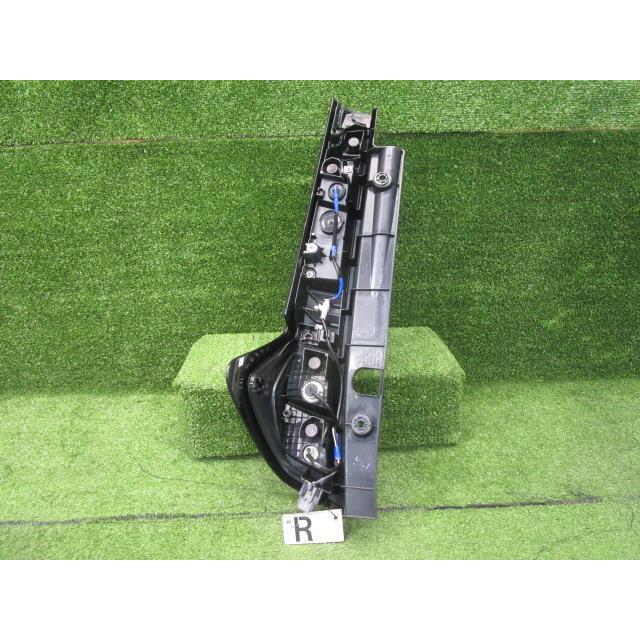 タンク M900A M910A 右テールランプ 220-69045 81550-B1360 送料【S1