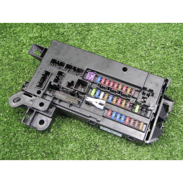 ミラ（ダイハツ） ミライース LA350S ジャンクションブロック 左