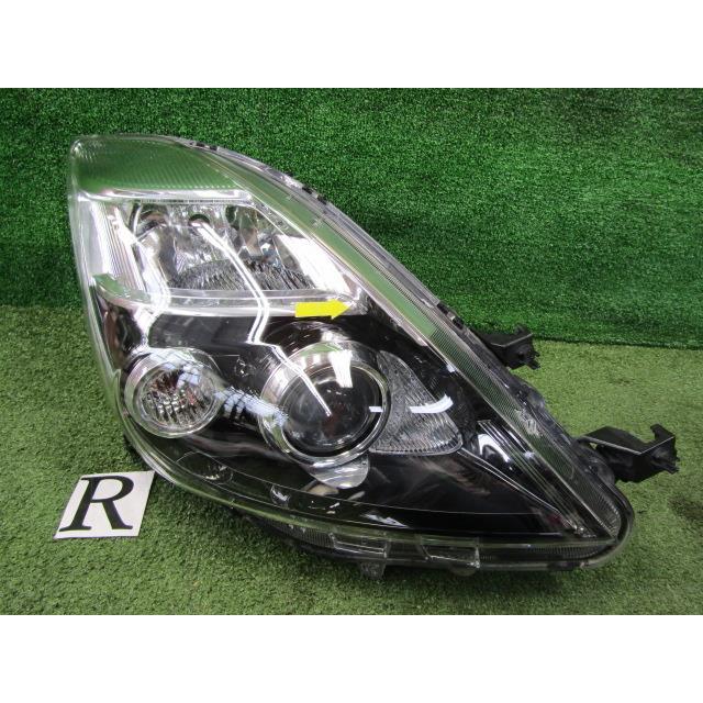 アイシス ZGM10W 右ヘッドライト 44-73 81130-44380 送料【M1 アイシス ZGM10W 右ヘッドライト 44-73 81130-44380 送料【M1