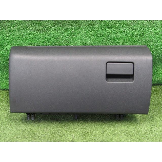 レジアスエース ハイエース KDH206V 3型 グローブボックス 55550 レジアスエース ハイエース KDH206V 3型 グローブボックス 55550