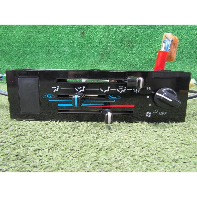 ランドクルーザー FJ75 エアコンパネル マニュアル 未テスト 55910