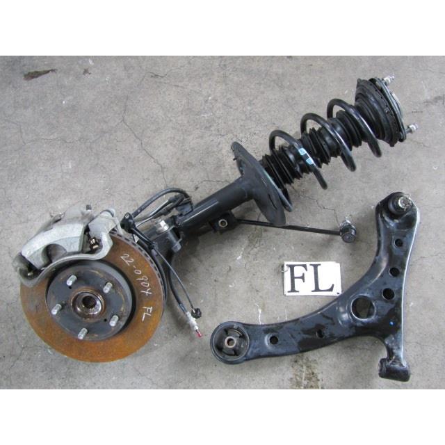 エスクァイア ノア ヴォクシー ZWR80G 左フロントストラット一式