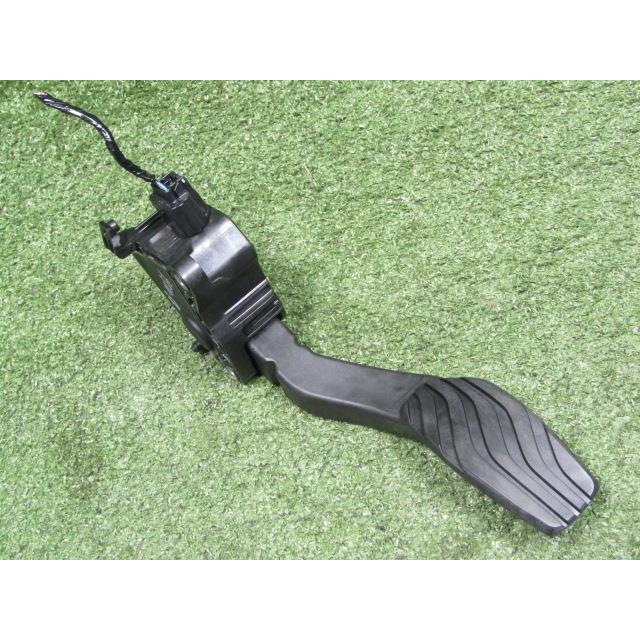 アクセル セレナ HFC27 アクセルペダル 18002-5EA0A 送料【S】 : ASAHI-PARTS