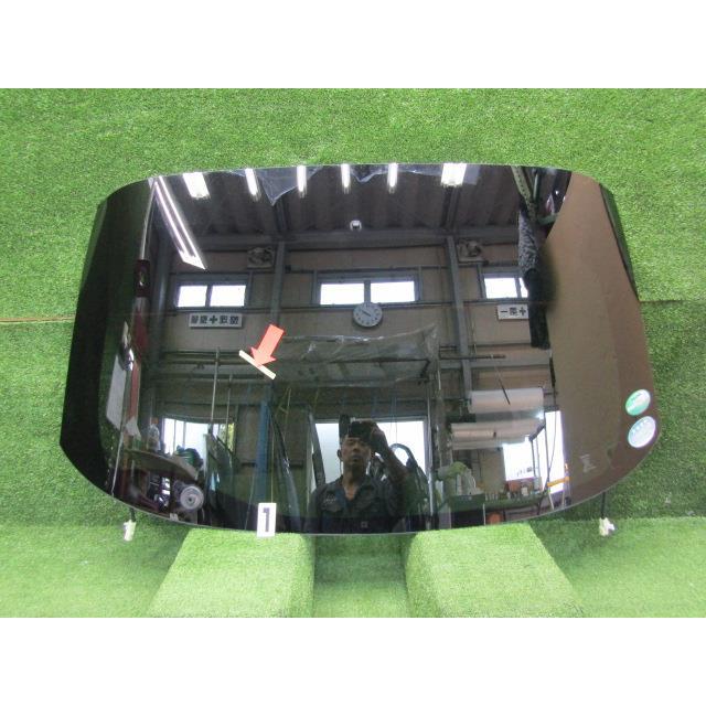 プリウス ZVW51 ZVW50 リアガラス バックドアガラス 上側 M31Q8 68105