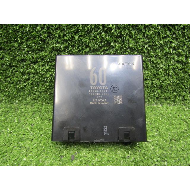 ハイエース TRH200V エアコンコンピューター 177800-7251 88650-26601 