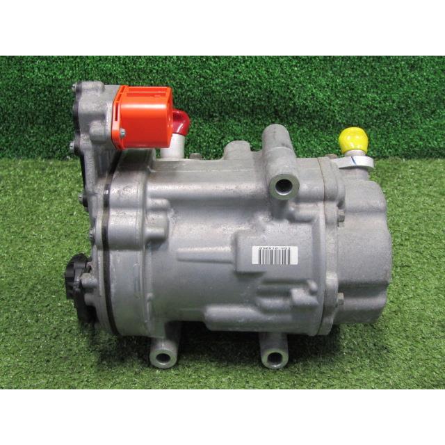 エクストレイル HNT32 エアコンコンプレッサー 92600-4BC0A 送料【S