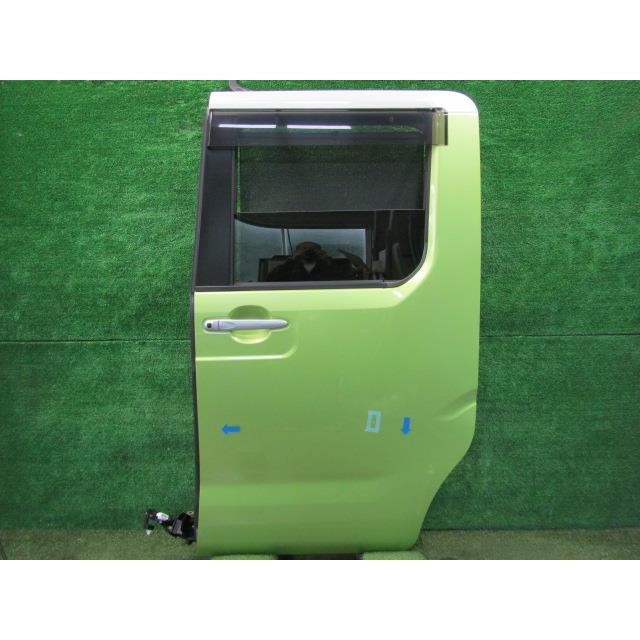 ウェイク ウェイク LA700S 左スライドドア XA3 M31Q8 67004-B2240 送料