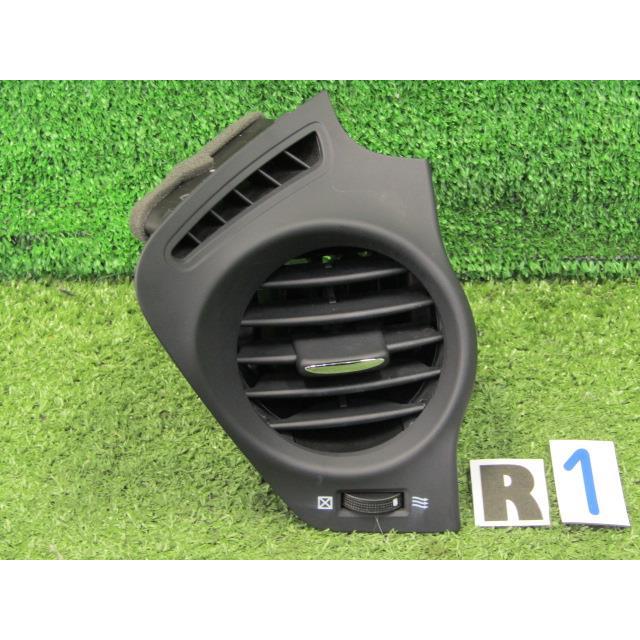 レクサス（LEXUS） IS GSE20 エアコン吹き出し口 右側 55650-53031-C0