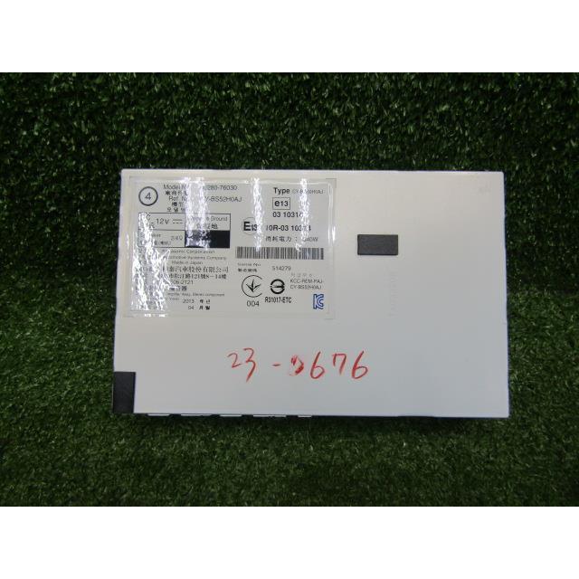 レクサス CT200h ZWA10 オーディオアンプ 86280-76050. - カー レクサス CT200h ZWA10 オーディオアンプ 86280-76050. - カー