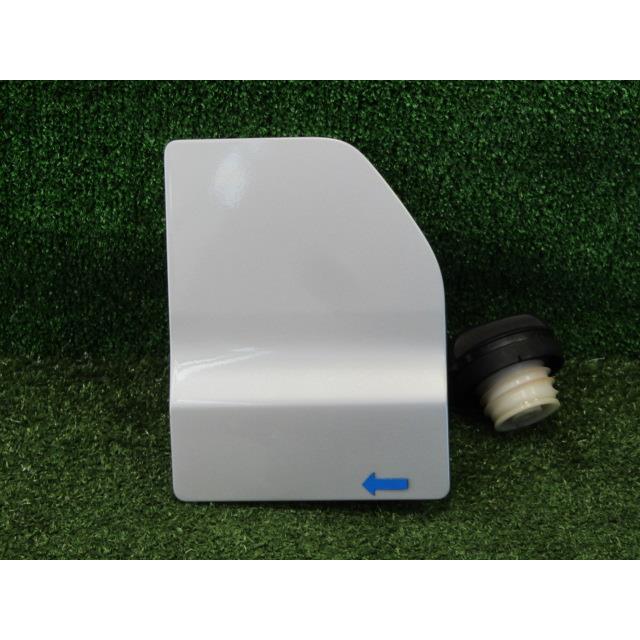 NV100クリッパー DR17V フューエルリッド 燃料給油口 Z2S キャップ付