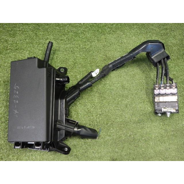 C-HR C−HR ZYX10 ヒューズボックス エンジンルーム内 左フロント