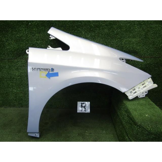 プリウス ZVW30 右フロントフェンダー 9AE 53801-47050 送料【M1】個人