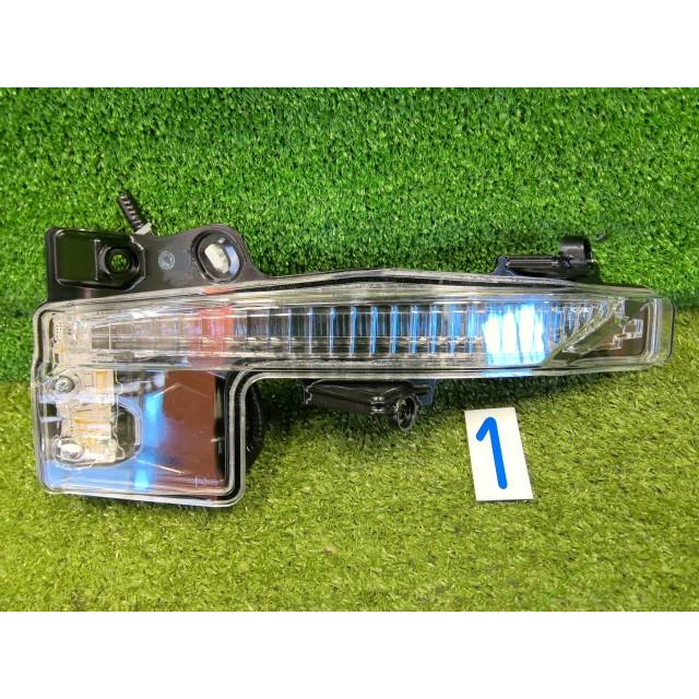 プリウス MXWH60 デイライト 右 278-723E7 812A0-47030 送料【S