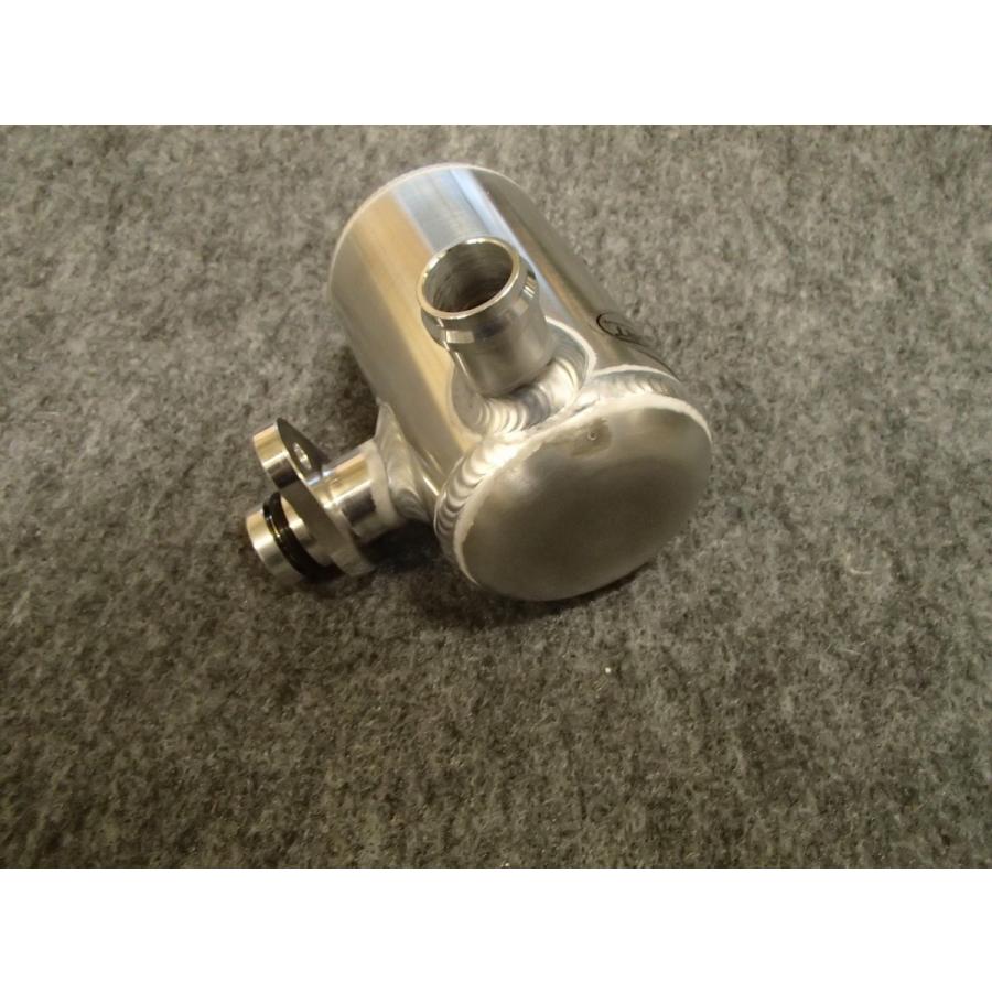 ランドローバー　ディフェンダー　エンジンブリーザーポット　300Tdi用（アルミ）　ALLISPORT