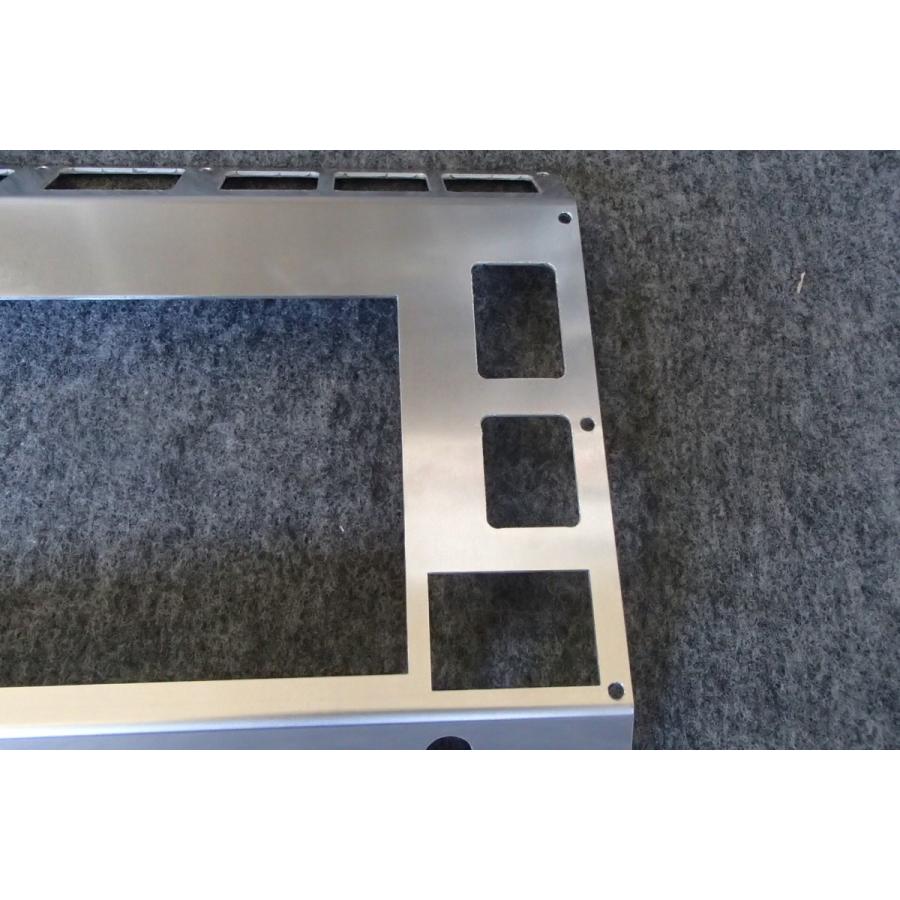 ランドローバー ディフェンダー 2DINフェイスパネル 2002