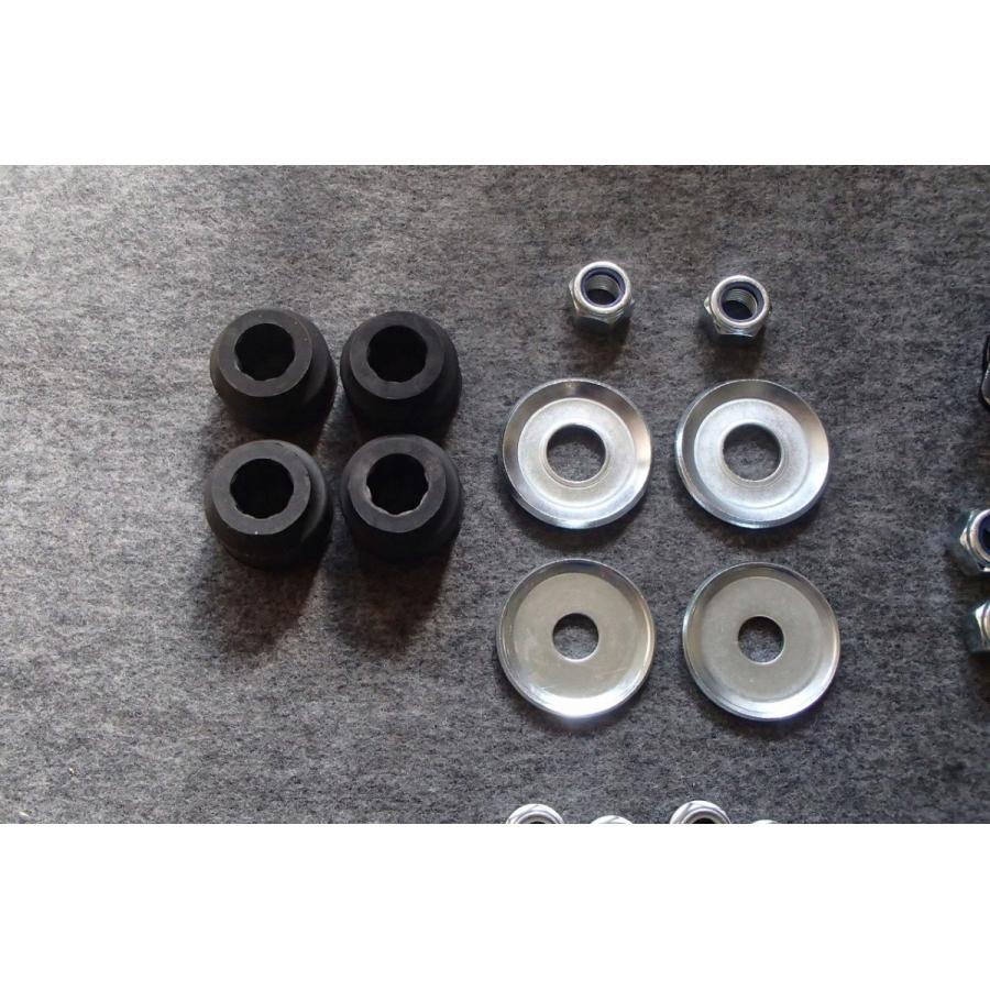 ランドローバー ディフェンダー 足回りブッシュセット（純正ブッシュ