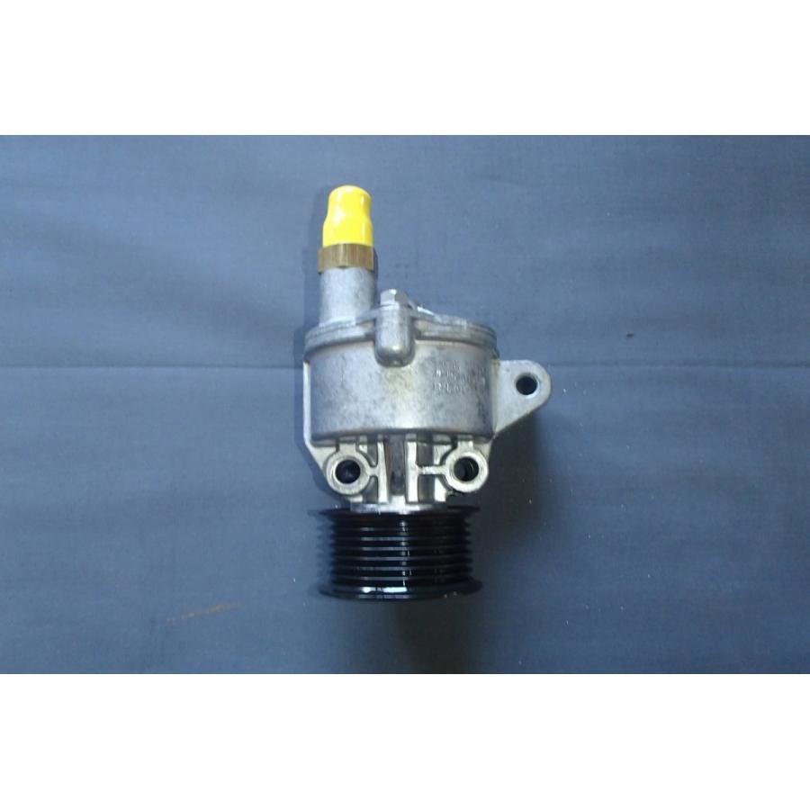 ランドローバー ディフェンダー 2.4TDCI用バキュームポンプ 純正品