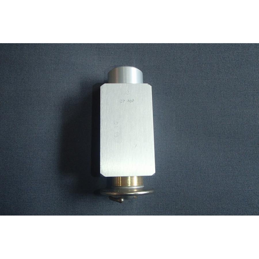 ランドローバー ディフェンダー DIAVIAクーラー用エキスパンション