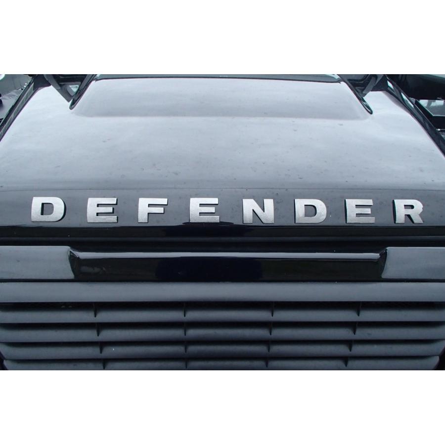 ランドローバー ディフェンダー ボンネットエンブレム DEFENDER