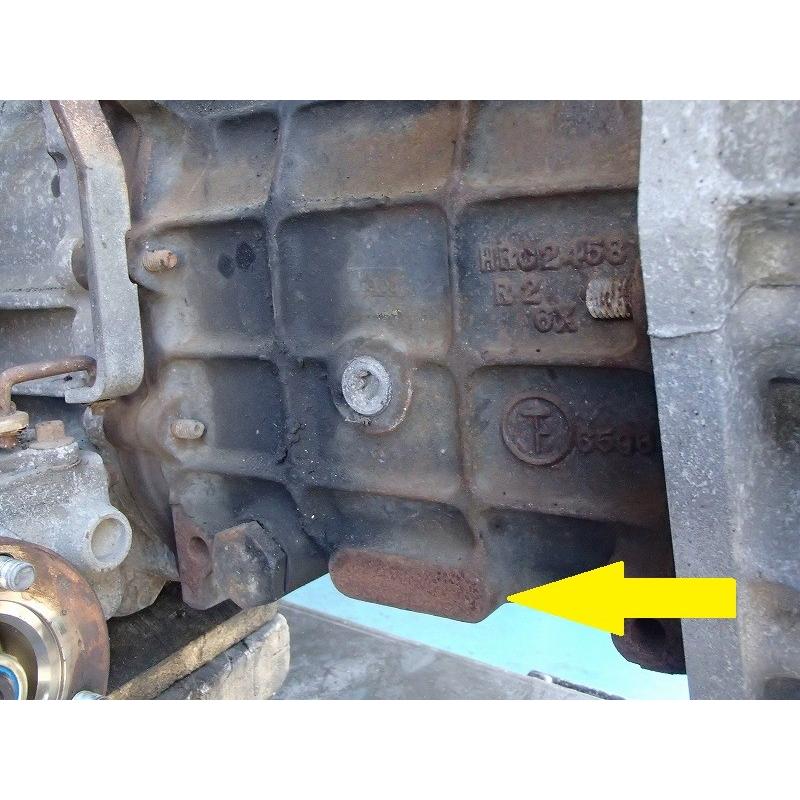 ランドローバー ディフェンダー クラッチスレーブシリンダープッシュロッド（ミッション番号：〜56A0669086K） 105mm 純正品