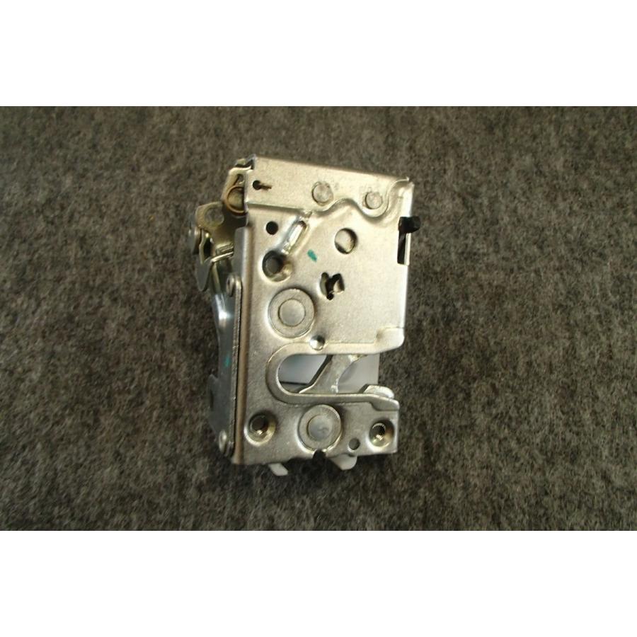 ランドローバー ディフェンダー 左リヤ ドアロック 純正品 : 旭