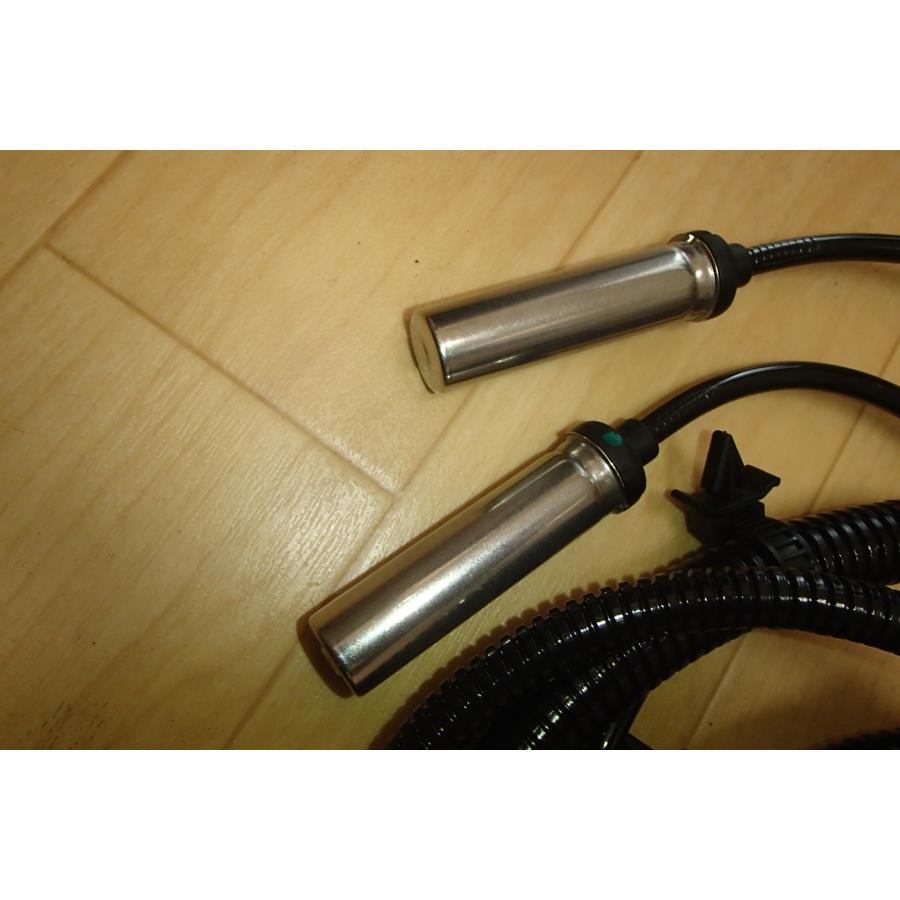 ランドローバー ディフェンダー リヤABSセンサー XA159807〜3A664199