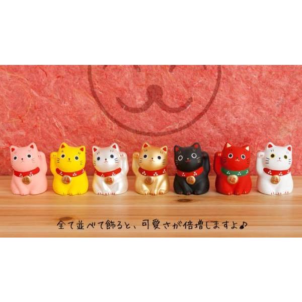 薬師窯 錦彩福おいで招き猫 桃色 恋愛成就 赤座布団付 小さい ピンク