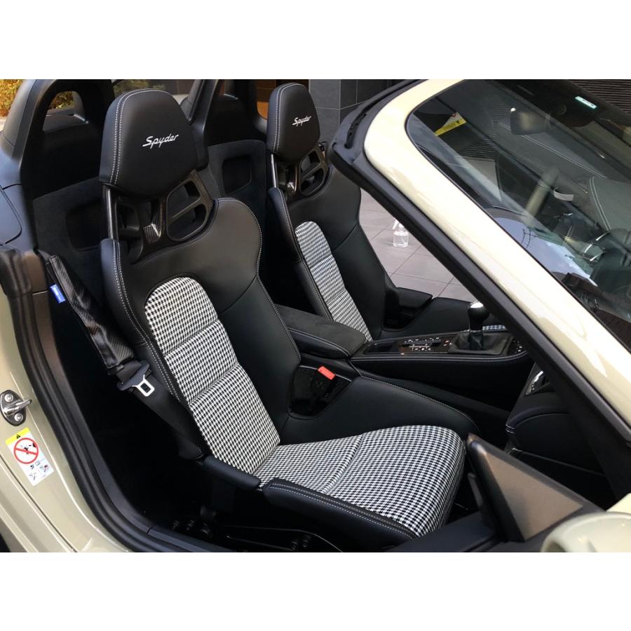 レストア用シート生地　ポルシェ・ぺピタ(Pepita)　ホワイト／ブラック