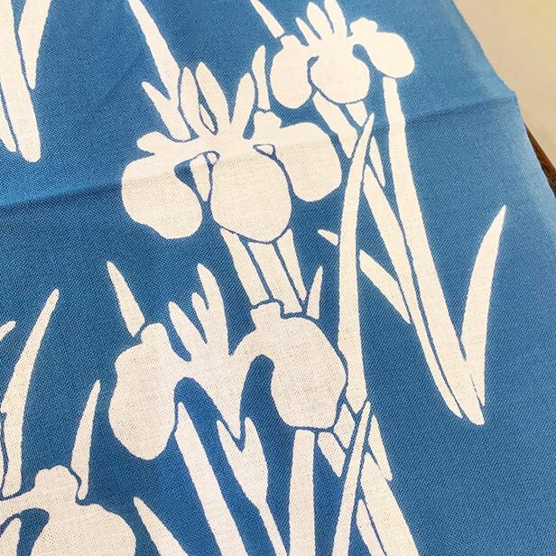 手ぬぐい あやめ 春 夏 菖蒲 アヤメ こどもの日 端午の節句 初節句 和インテリア 飾る 和柄 おしゃれ 日本製 綿100 日本土産 外国人に人気 アート蒼 6099 手ぬぐい専門店 麻布十番 麻の葉 通販 Yahoo ショッピング