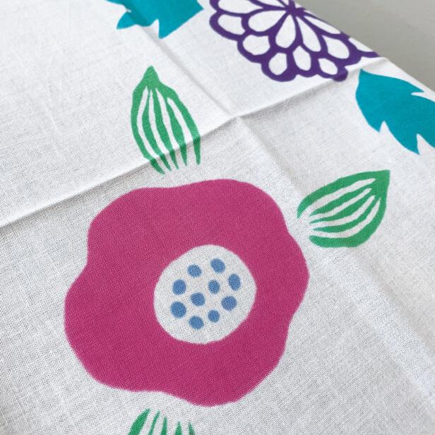 22年干支手ぬぐい 花と寅 虎 動物 カラフル 出産祝い インテリア かわいい おしゃれ 飾る 日本製 綿100 日本土産 外国人に人気 アート蒼 8512 手ぬぐい専門店 麻布十番 麻の葉 通販 Yahoo ショッピング