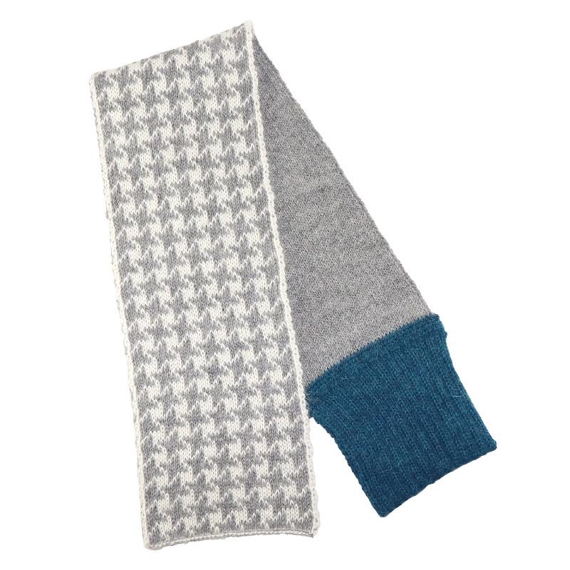 極美品✨VALENTINO ロゴ　リバーシブル　千鳥柄　グレー系　マフラー 極美品✨VALENTINO ロゴリバーシブル千鳥柄グレー系マフラー