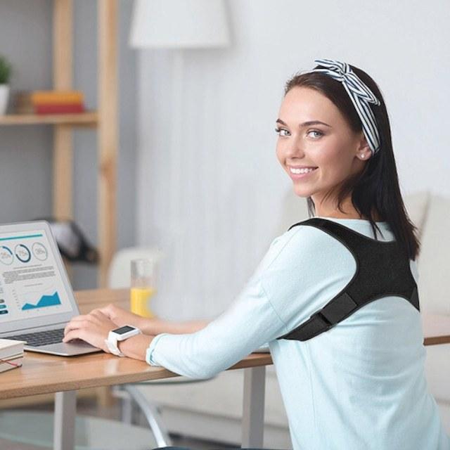 猫背矯正ベルト 男性 女性 猫背 矯正 インナー グッズ デスクワーク 姿勢 姿勢矯正ベルト スマホ首 猫背矯正 猫背サポーター ストレートネック Wnab 411kn10 数量限定