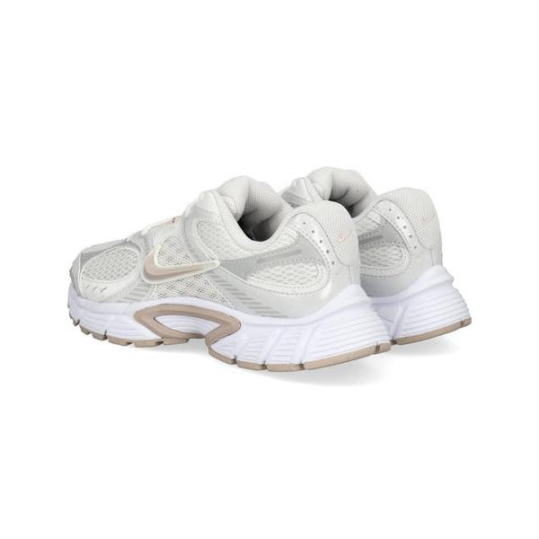 NIKE（ナイキ） V5 RNR レディーススニーカー ウィメンズV5RNR HQ7901