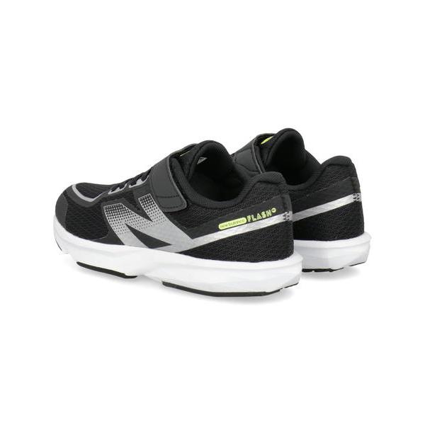 New Balance（ニューバランス） FLASH V7 軽量 キッズスニーカー