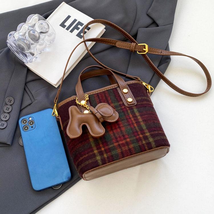 ポシェット バッグ レディース 秋冬 2way かわいい ミニバッグ ポーチ ショルダーバッグ 斜め掛け スマホポーチ スマホポシェット ハンドバッグ おしゃれ |  | 13