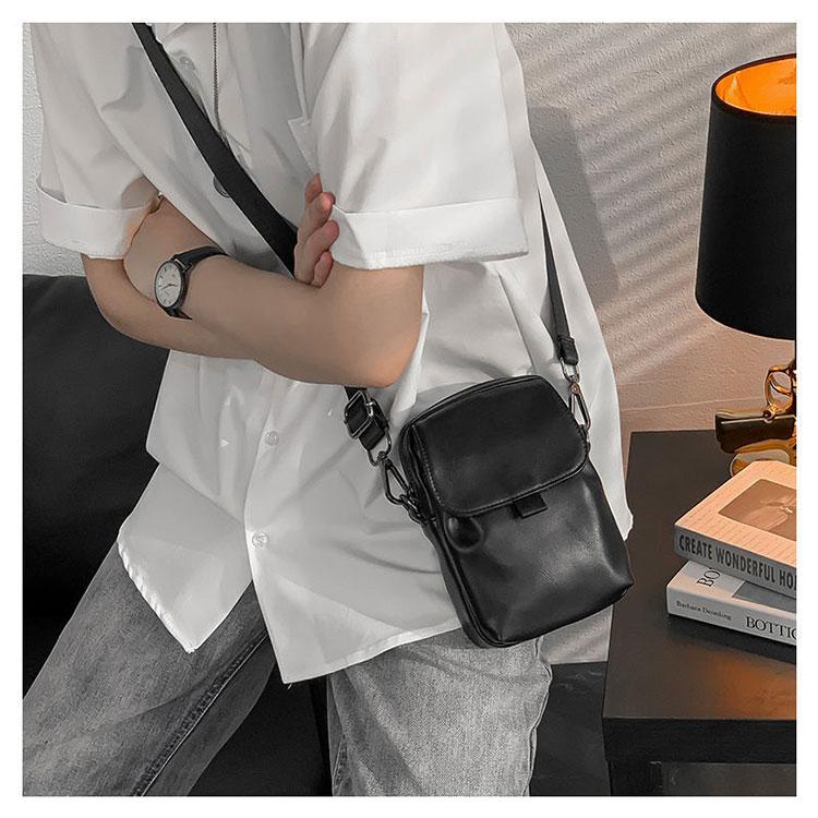 サコッシュ メンズ 革 レザー スマホポーチ おしゃれ バッグ ポーチ 大人 カバン 肩掛け 斜め掛け マチ 小さめ ボディバッグ ウエストポーチ 30代 40代 50代 |  | 14