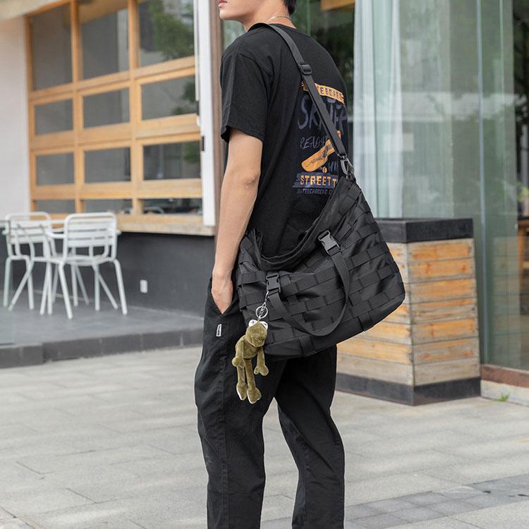 トートバッグ メンズ 大容量 ナイロン 撥水 2way カジュアル 通勤 通学 学生 大学生 ノートPC 黒 A4 バッグ 斜め掛け 手提げ 縦長 カバン 高校生 肩掛け 大きめ |  | 14