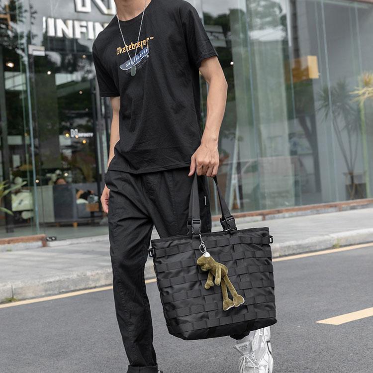 トートバッグ メンズ 大容量 ナイロン 撥水 2way カジュアル 通勤 通学 学生 大学生 ノートPC 黒 A4 バッグ 斜め掛け 手提げ 縦長 カバン 高校生 肩掛け 大きめ |  | 17