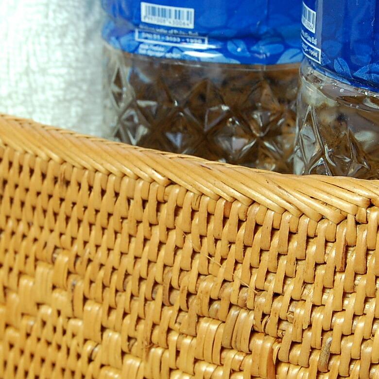 アタ 編まれた 波模様が可愛い楕円形 小物入れケース 10306 : アジア