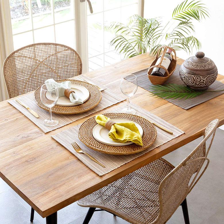 天然素材ウォーターヒヤシンスと布地のシンプルなベンチ 天然素材ウォーターヒヤシンスと布地のシンプルなベンチ